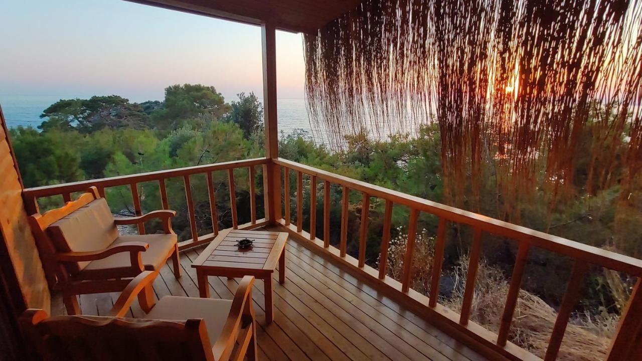 Rocas Roja Beach Hotel Faralya Zewnętrze zdjęcie